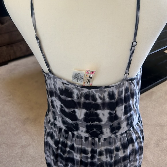 Tye dye and lace maxi dress - Picture 3 of 5